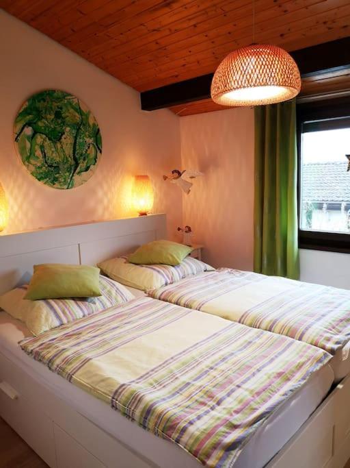 Ferienhaus Lena Im Sauerland Direkt Am Hennesee メシェデ エクステリア 写真
